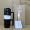 Gourde Stanley Flowstate Tumbler avec anse — noir avec motif dégradé irisé (bleu/violet), motif personnage félin stylisé avec noeud