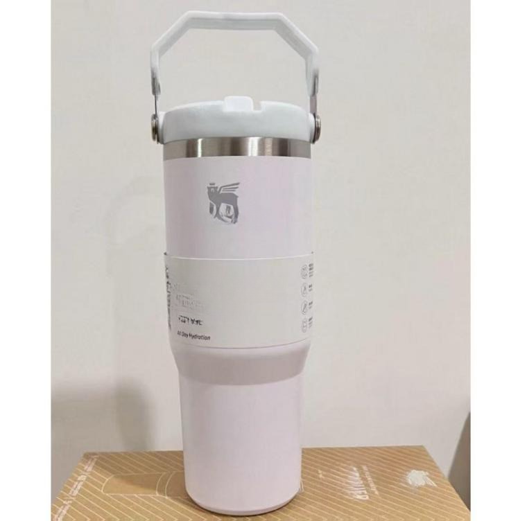 Gourde Stanley Quencher H2.0 Tumbler 30 oz / 0.9 L avec anse — rose pâle/lilas