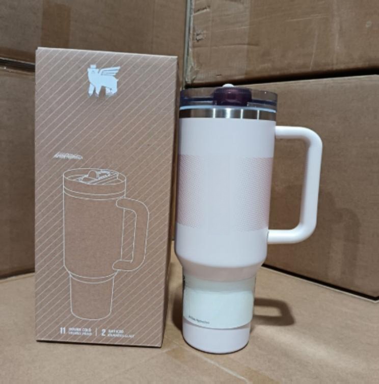 Gourde Stanley Quencher H2.0 Tumbler 40 oz / 1.18 L avec anse — blanc / rose très pâle