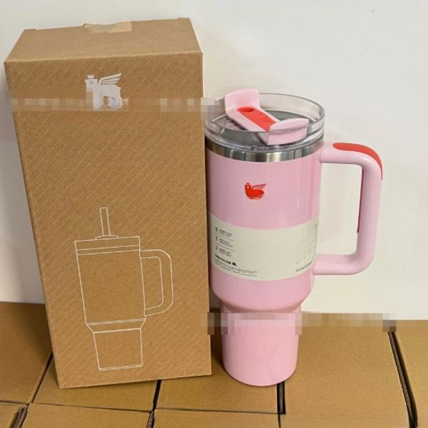 Gourde Stanley Quencher H2.0 Tumbler 40 oz | 1.18 L avec anse — rose avec anse rouge/orange
