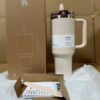Gourde Stanley Quencher H2.0 Tumbler 40 oz / 1.18L avec anse — beige / crème