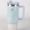 Gourde Stanley Quencher H2.0 Tumbler avec anse — bleu pâle