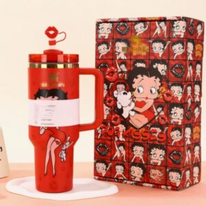 Gourde Stanley Quencher H2.0 Tumbler avec anse — rouge, motif personnage féminin de dessin animé aux