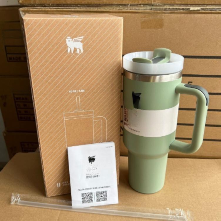 Gourde Stanley Quencher H2.0 Tumbler vide avec anse — vert pastel clair