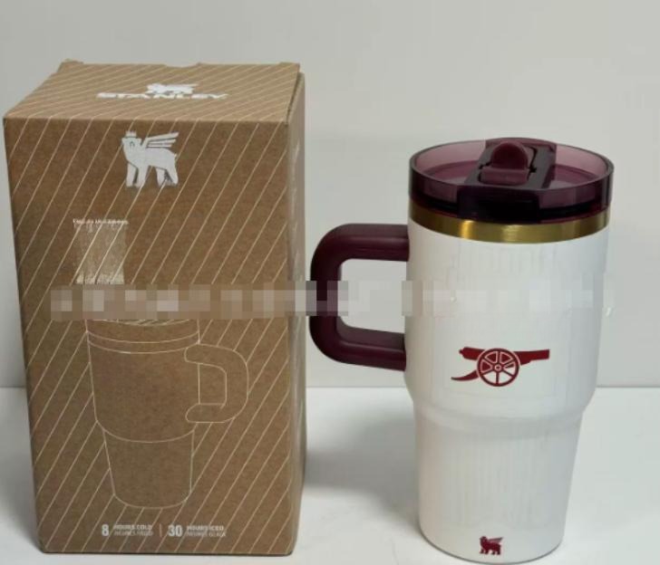 Gourde Stanley Quencher ProTour Tumbler 20 OZ / 591 mL avec anse — blanc et bordeaux, édition Arsenal