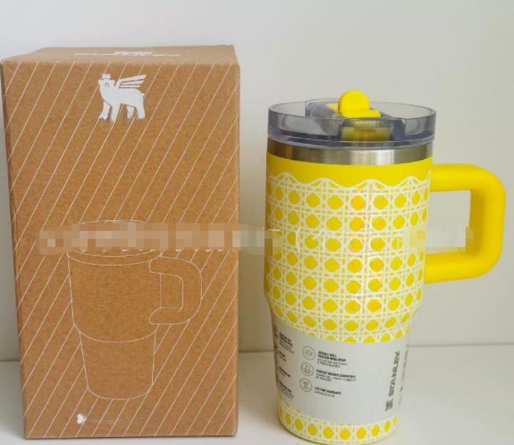 Gourde Stanley Quencher ProTour Tumbler 20 oz | 591 mL avec anse — jaune, motif treillis/losanges blanc sur fond jaune