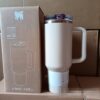 Gourde Stanley Quencher ProTour Tumbler 40 oz / 1.18 L avec anse — beige clair