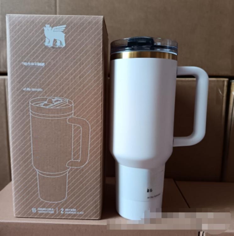 Gourde Stanley Quencher ProTour Tumbler 40 oz | 1.18 L avec anse — blanc