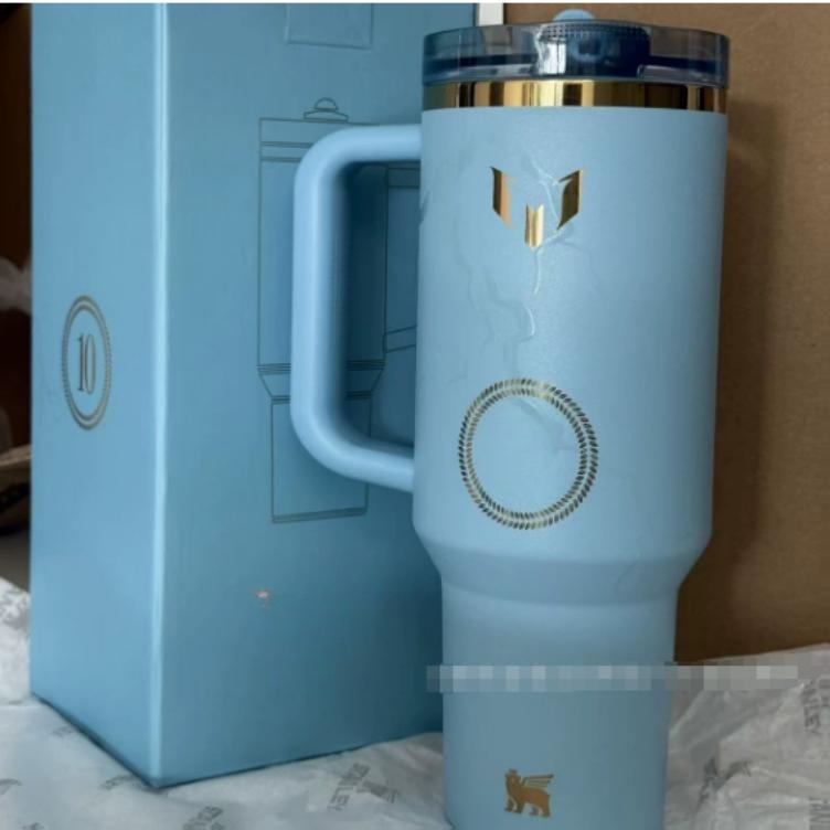 Gourde Stanley Quencher ProTour Tumbler 40 oz / 1.18 L avec anse — bleu ciel