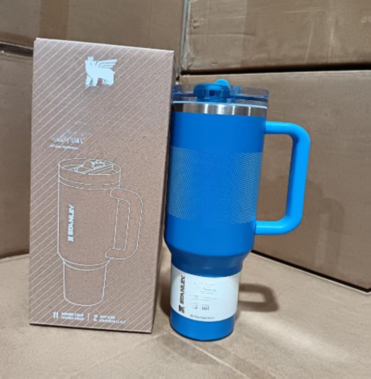 Gourde Stanley Quencher ProTour Tumbler 40 oz / 1.18 L avec anse — bleu vif