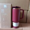 Gourde Stanley Quencher ProTour Tumbler 40 oz / 1.18 L avec anse — bordeaux