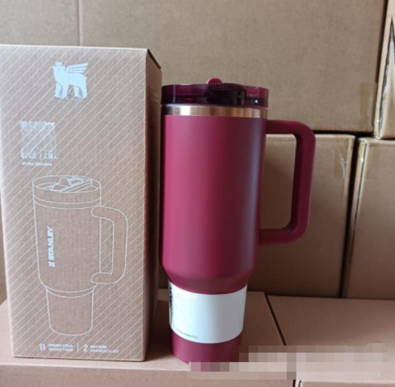 Gourde Stanley Quencher ProTour Tumbler 40 oz / 1.18 L avec anse — bordeaux