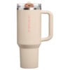 Gourde Stanley Quencher ProTour Tumbler 40 OZ (partiellement lisible) avec anse — doré, anse rose foncé, couvercle transparent