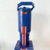 Gourde Stanley Quencher Tumbler avec anse — bleu marine avec bandes rouge et blanche, motif texturé façon peau reptile/écailles