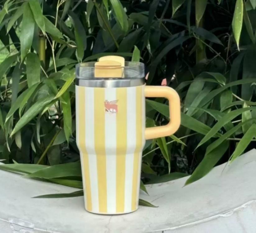 Gourde Stanley Quencher Tumbler avec anse — jaune et blanc à rayures, motif rayures verticales jaunes et blanches