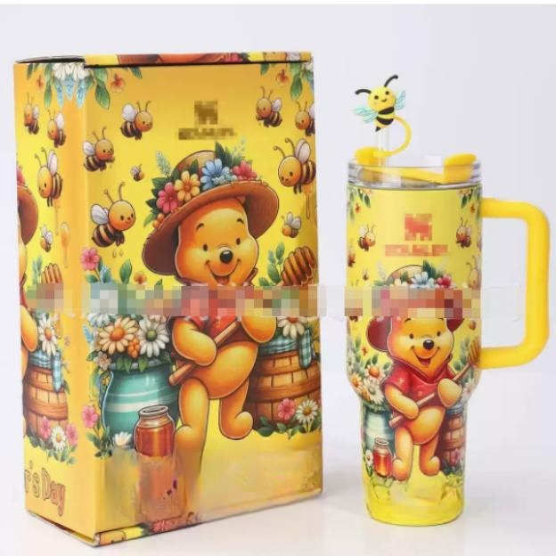 Gourde Stanley Quencher Tumbler avec anse — jaune, motif personnage d'ours en peluche orange avec
