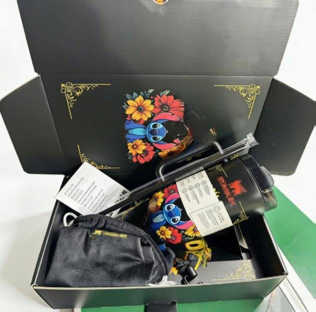 Gourde Stanley Quencher Tumbler avec anse — noir, édition LoveShackFancy