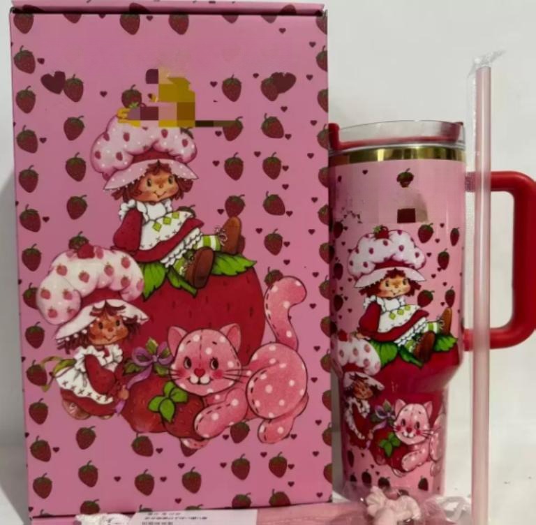 Gourde Stanley Quencher Tumbler avec anse — rouge/rose, édition Strawberry Shortcake