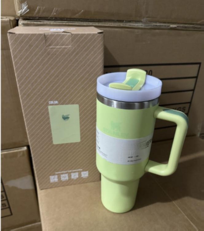 Gourde Stanley Quencher Tumbler vide avec anse — vert citron / lime pâle